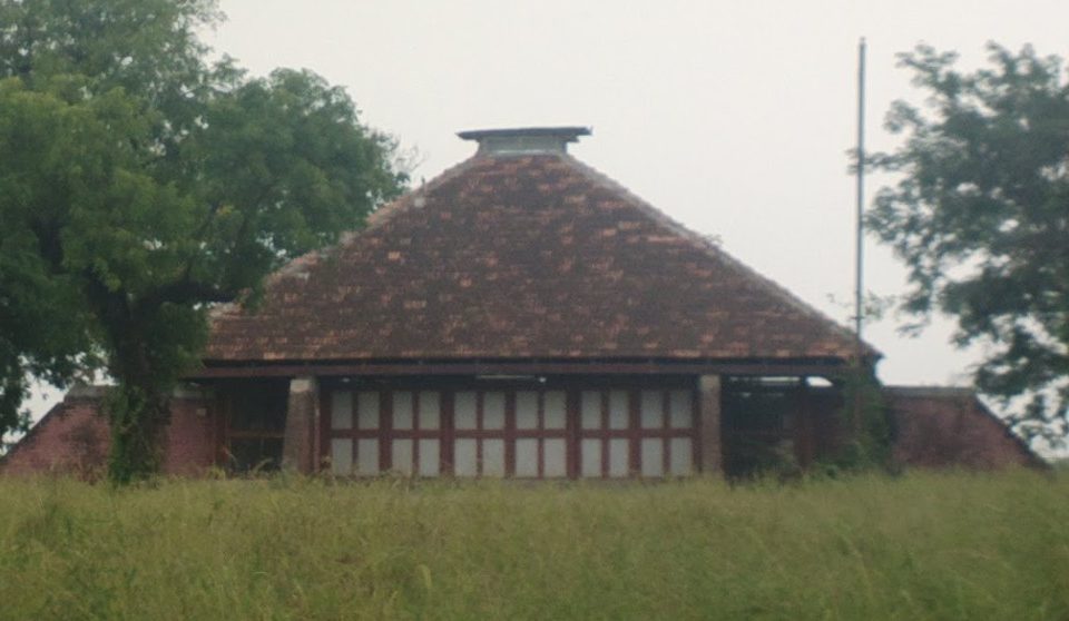 Eglise Anglicane à Bharuch de l'architecte Bernard Kohn